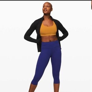 Fast and Free High-Rise Crop 19"